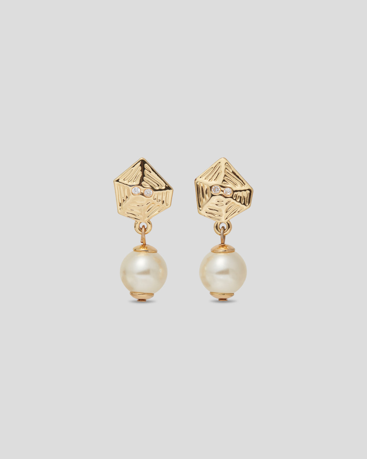 Almodóvar Earrings with faux pearls