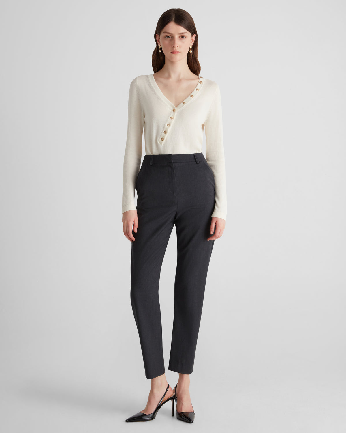 New York Trousers in defined straight-leg crepe wool