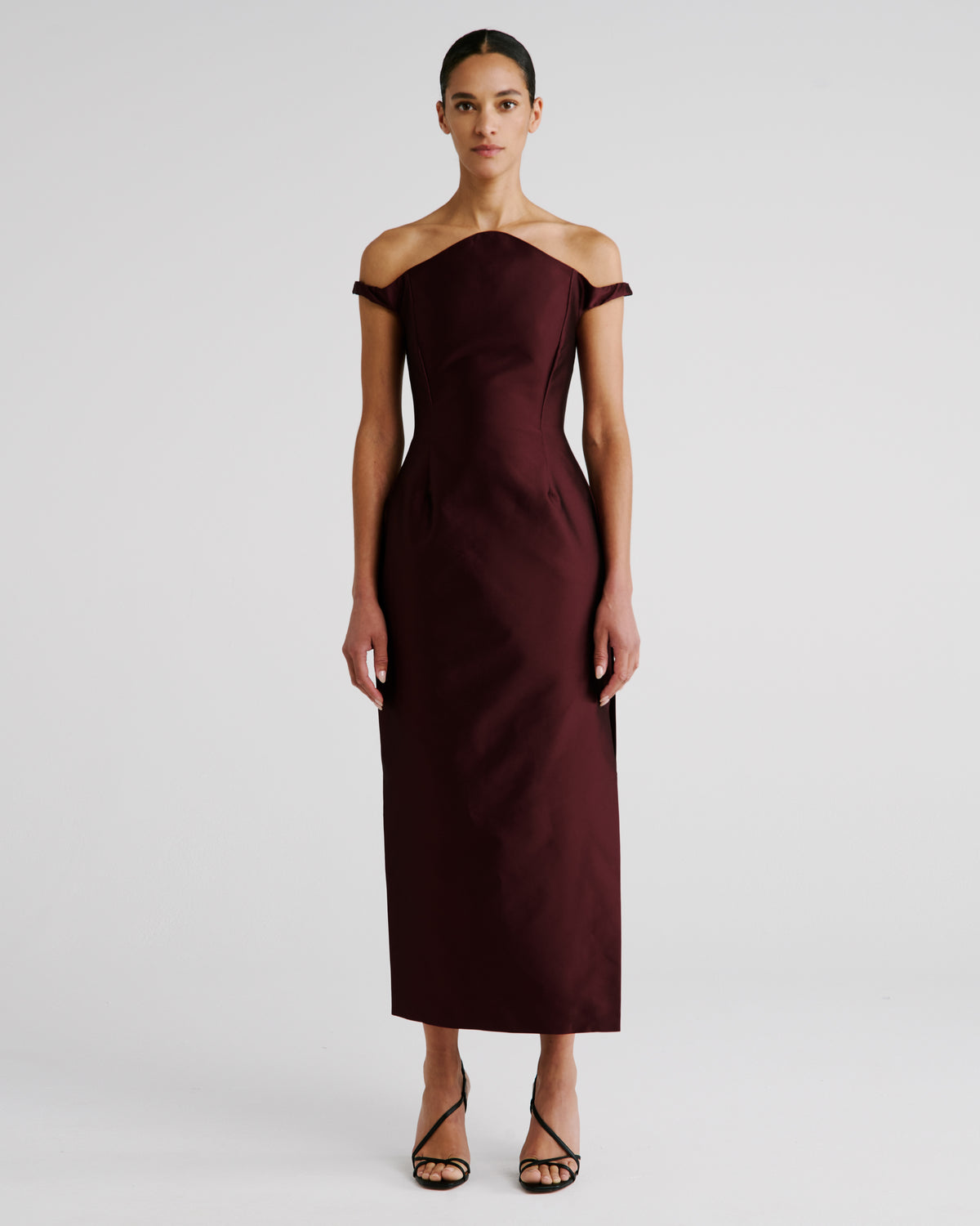 Finali Dress in burgundy Silk Mikado
