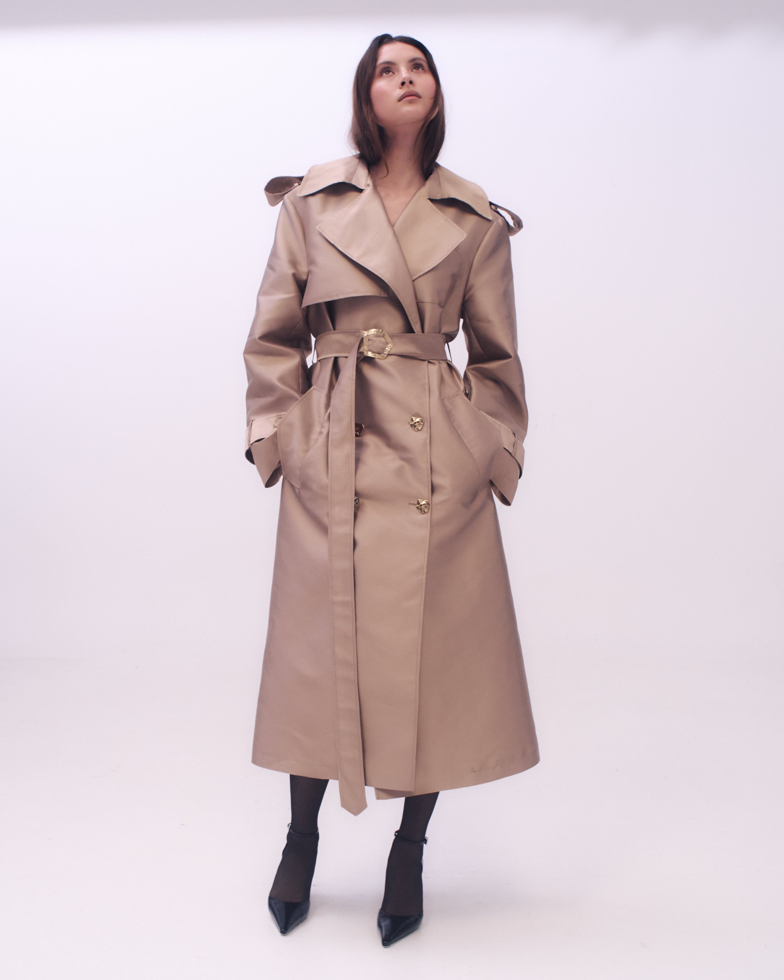 Norah trench coat in silk mikado with a sculptural form