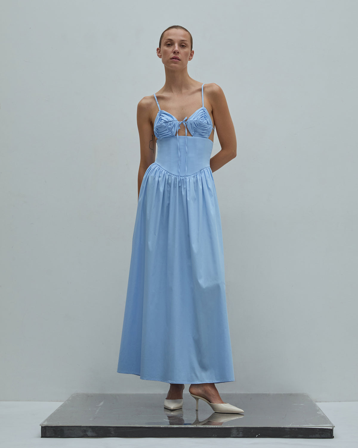 Regina dress in cotton with sculptural corset boning
