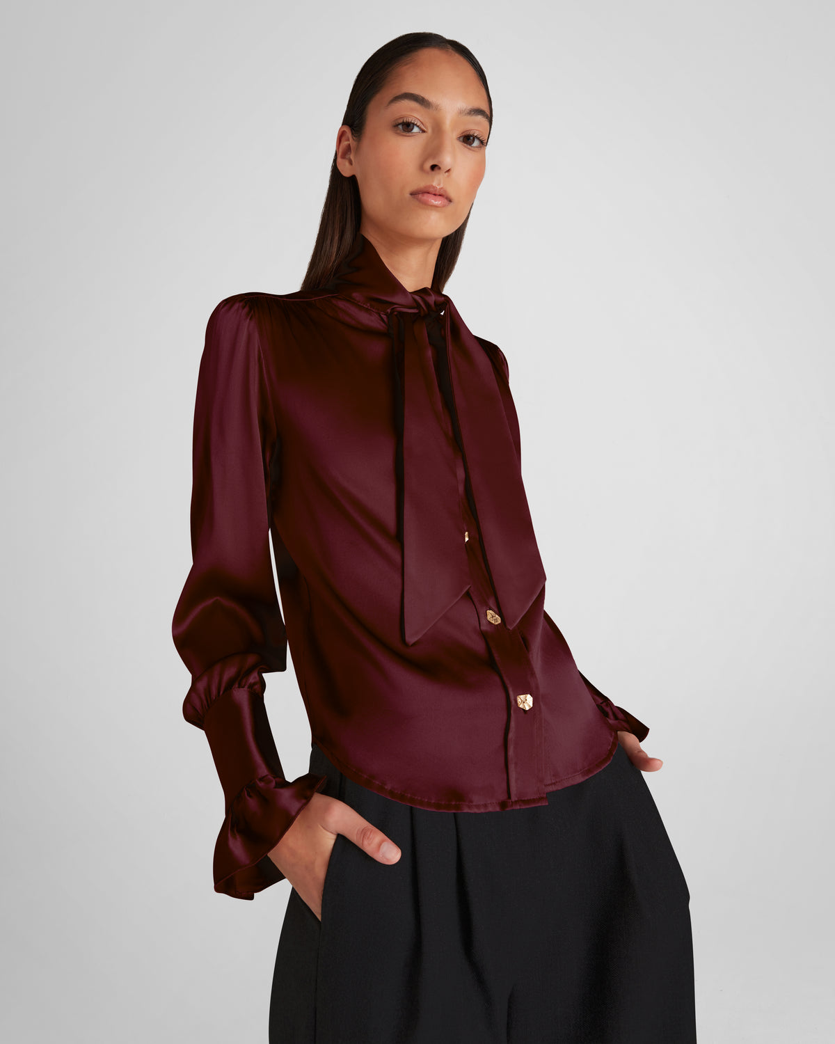 Ambrosi blouse in silk satin with a statement bow