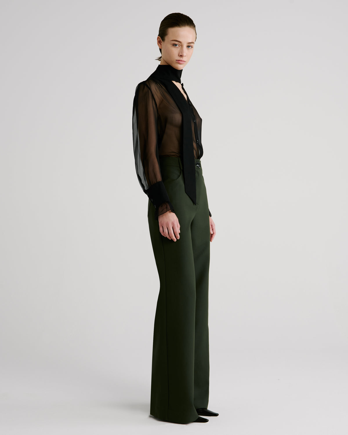 Francis Trousers in green Wool Crepe