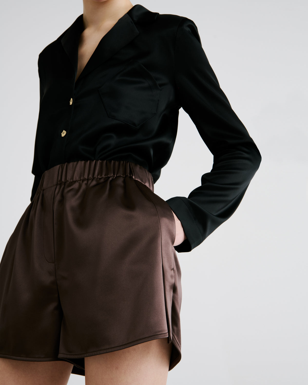 Hopper Shorts in brown Cady Satin