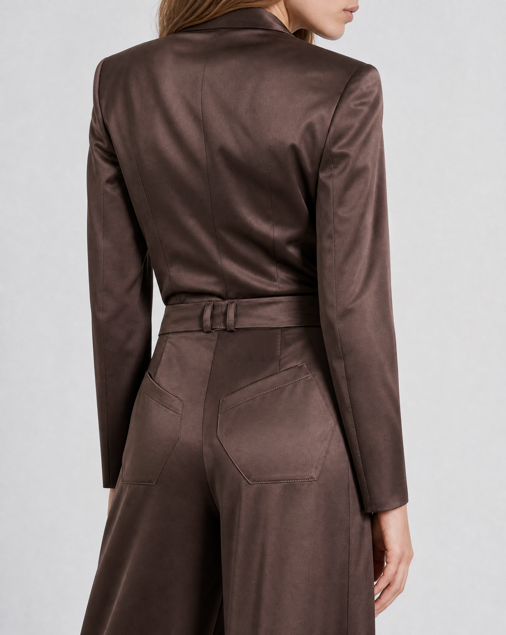 Keckler trousers with double hexagonal back pockets