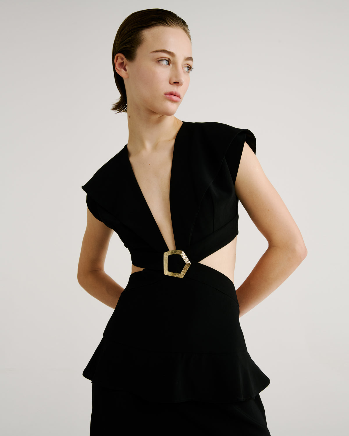 Leonida Dress in black Cady