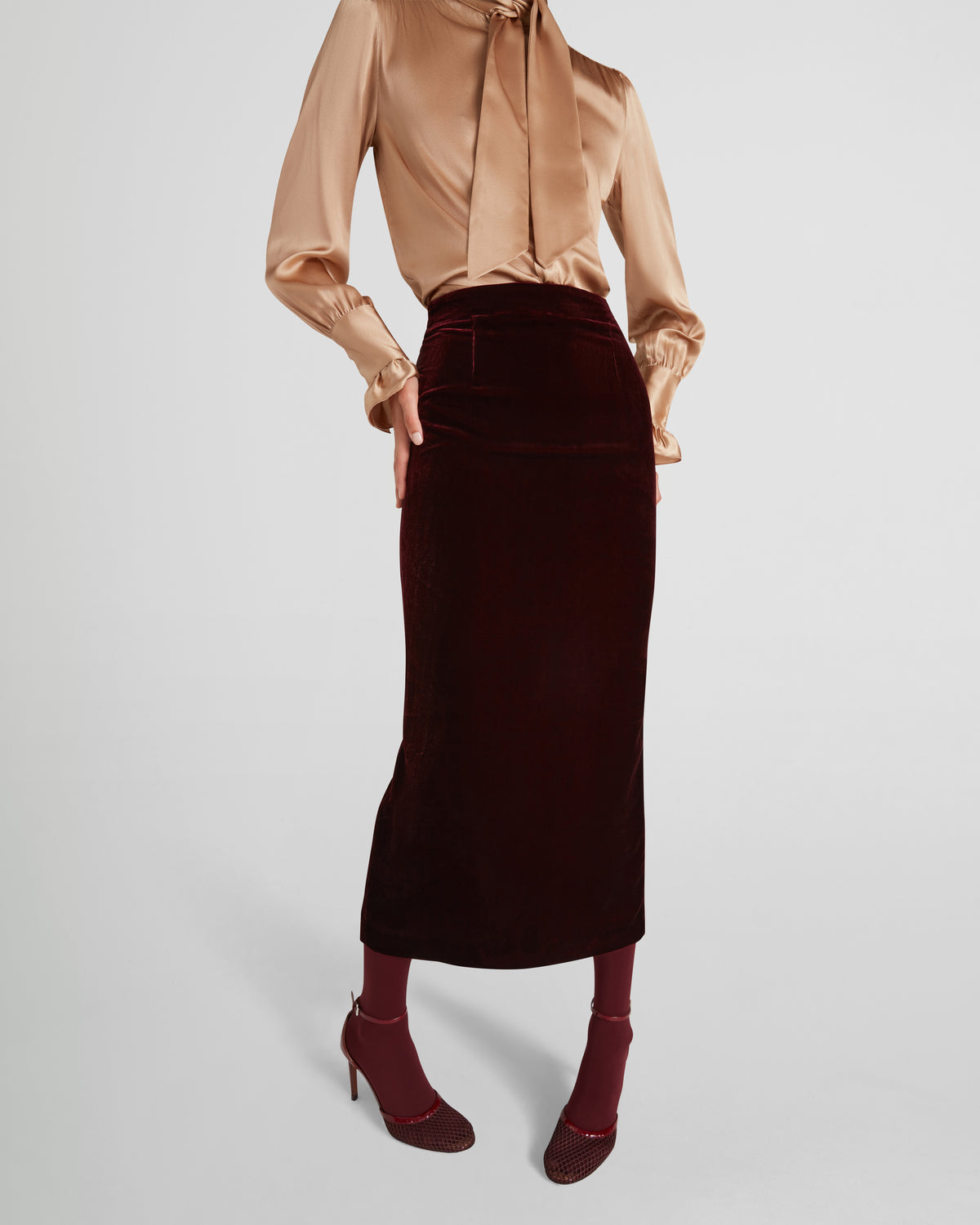 Shea Skirt in burgundy Silk Velvet