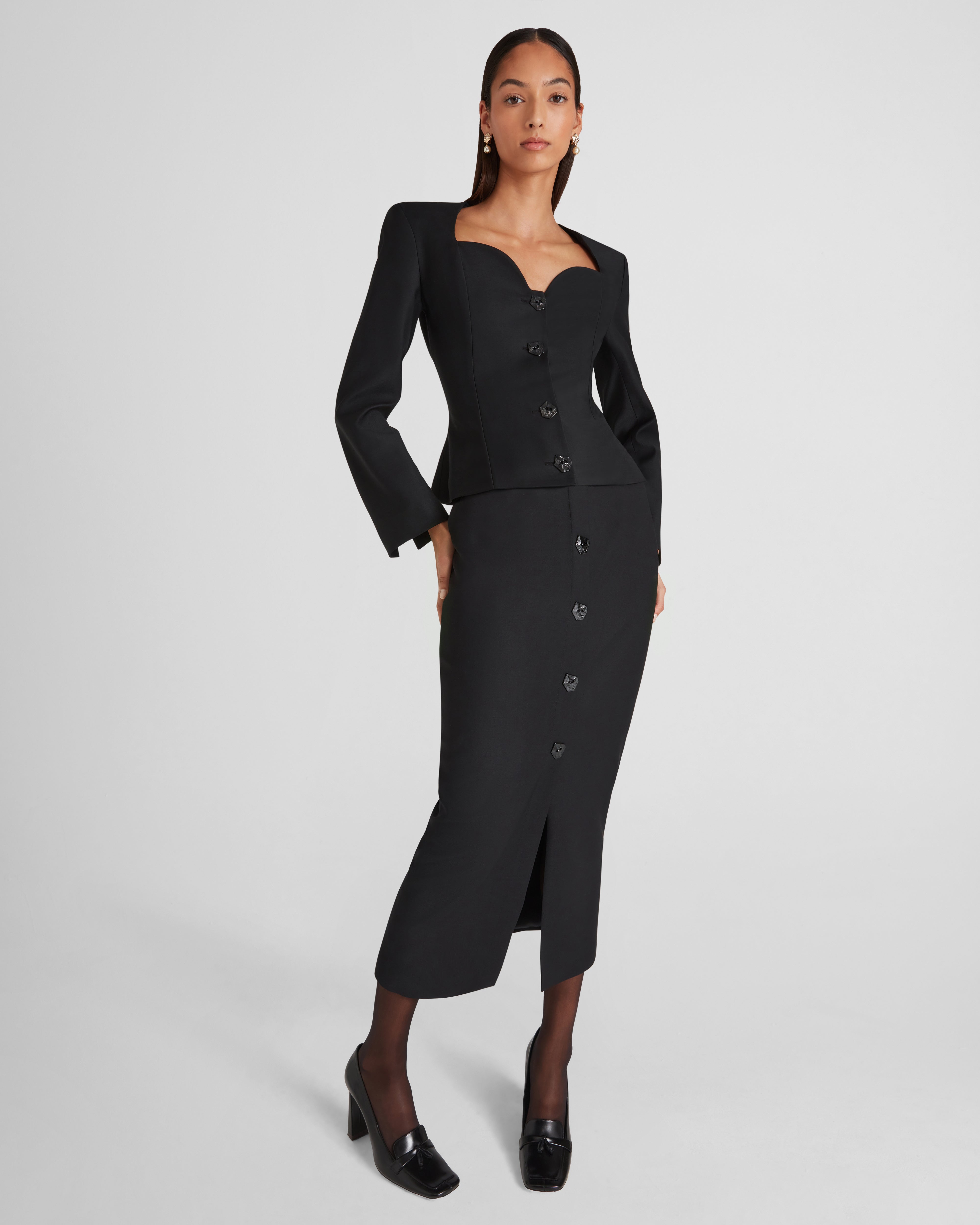 L'Eclaireur blouse in sculptural wool with sweetheart neck