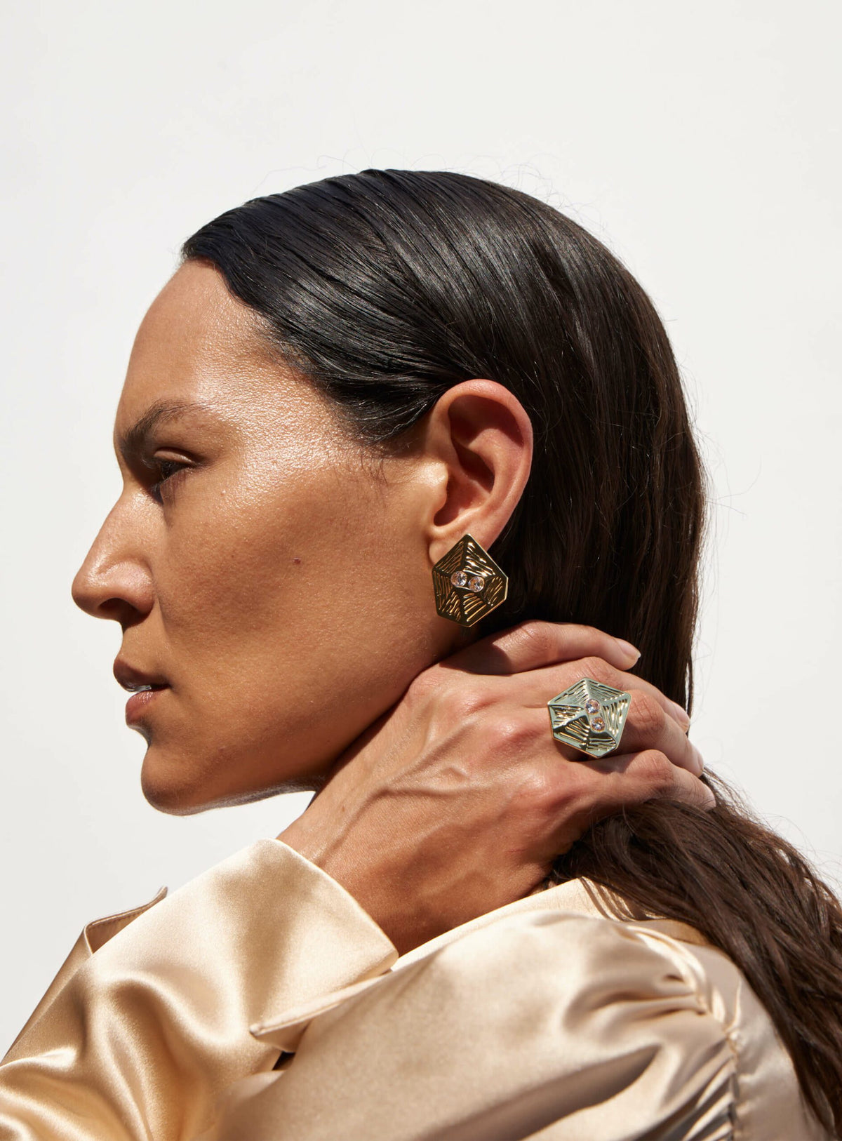 Mabel stud earrings with zirconia and a sculptural form