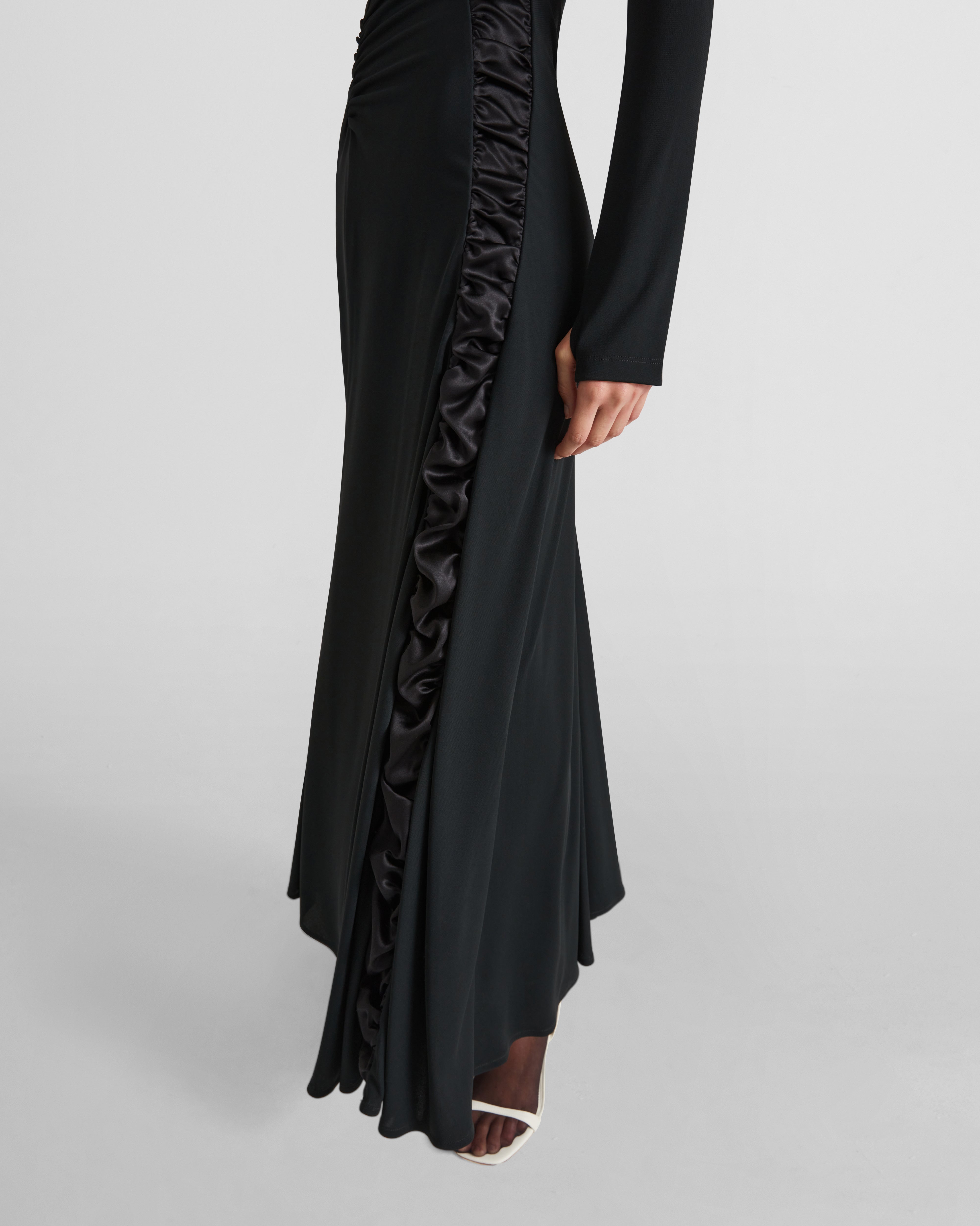 Mengoni maxi dress with sculptural silk and a boat neckline
