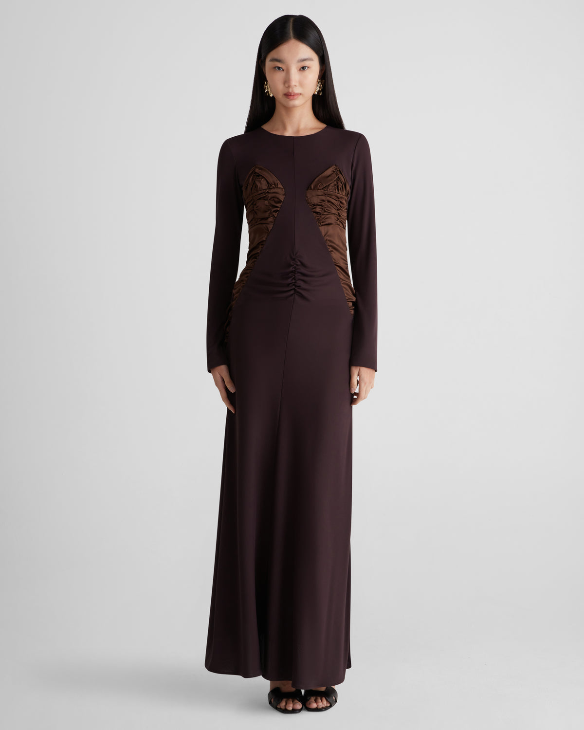 Mengoni evening dress in sculptural crepe and ruched silk
