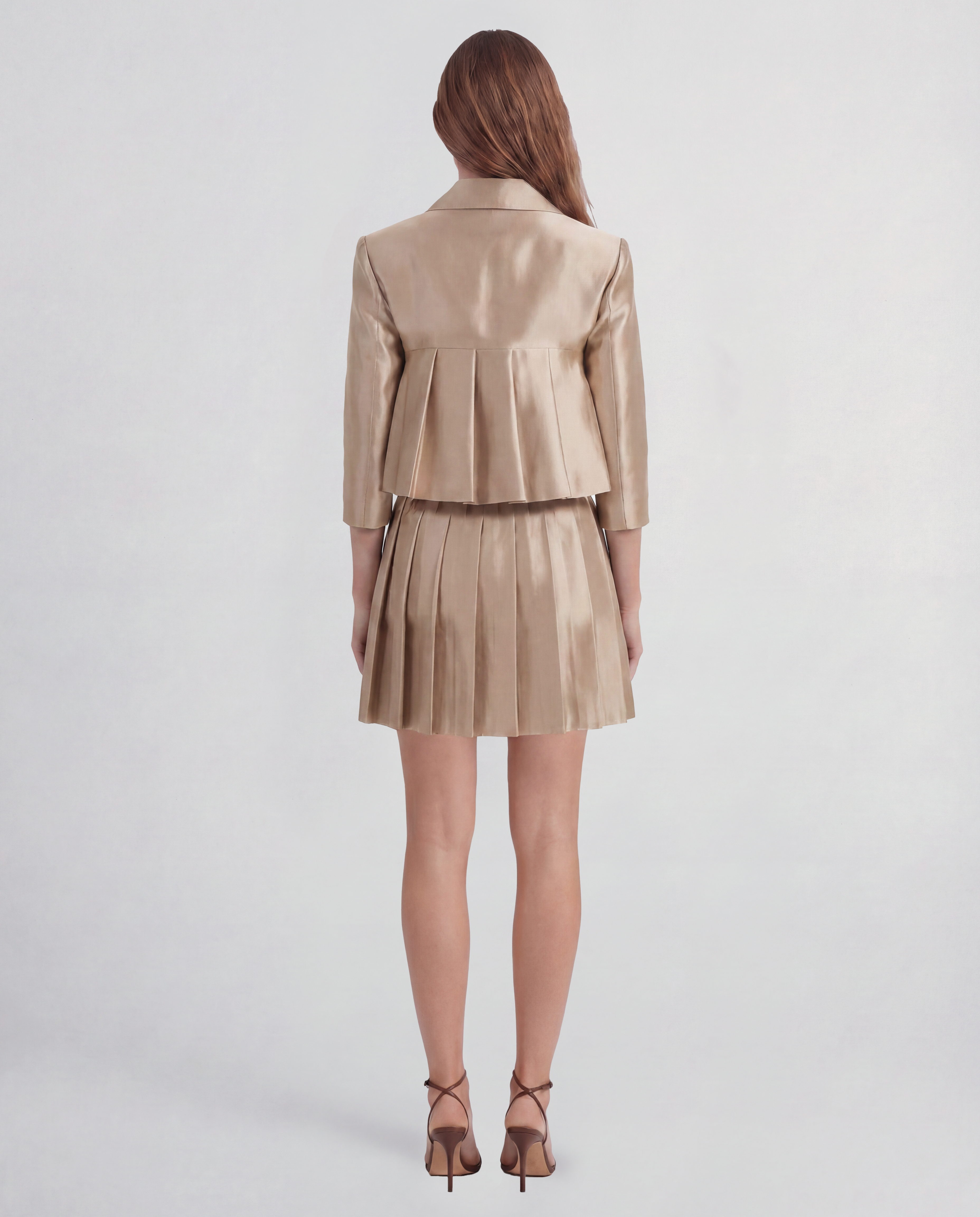 Hovel skort in silk mikado with sculptural pleats