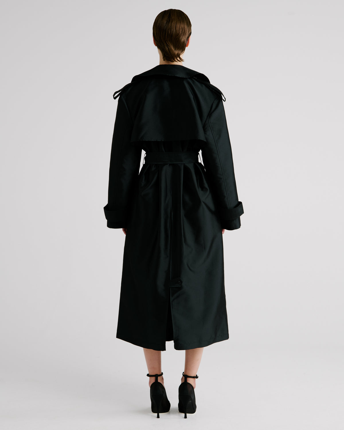 Norah Trench Coat in black Silk Mikado