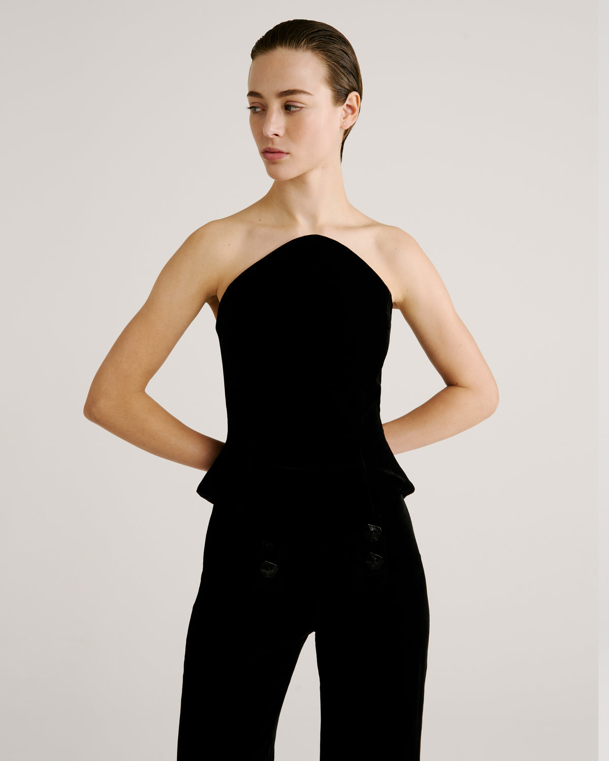 Davinhor Trousers in black Silk Velvet