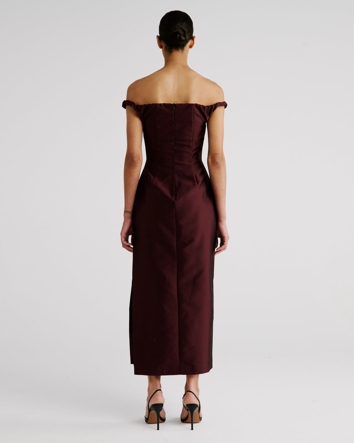 Finali Dress in burgundy Silk Mikado