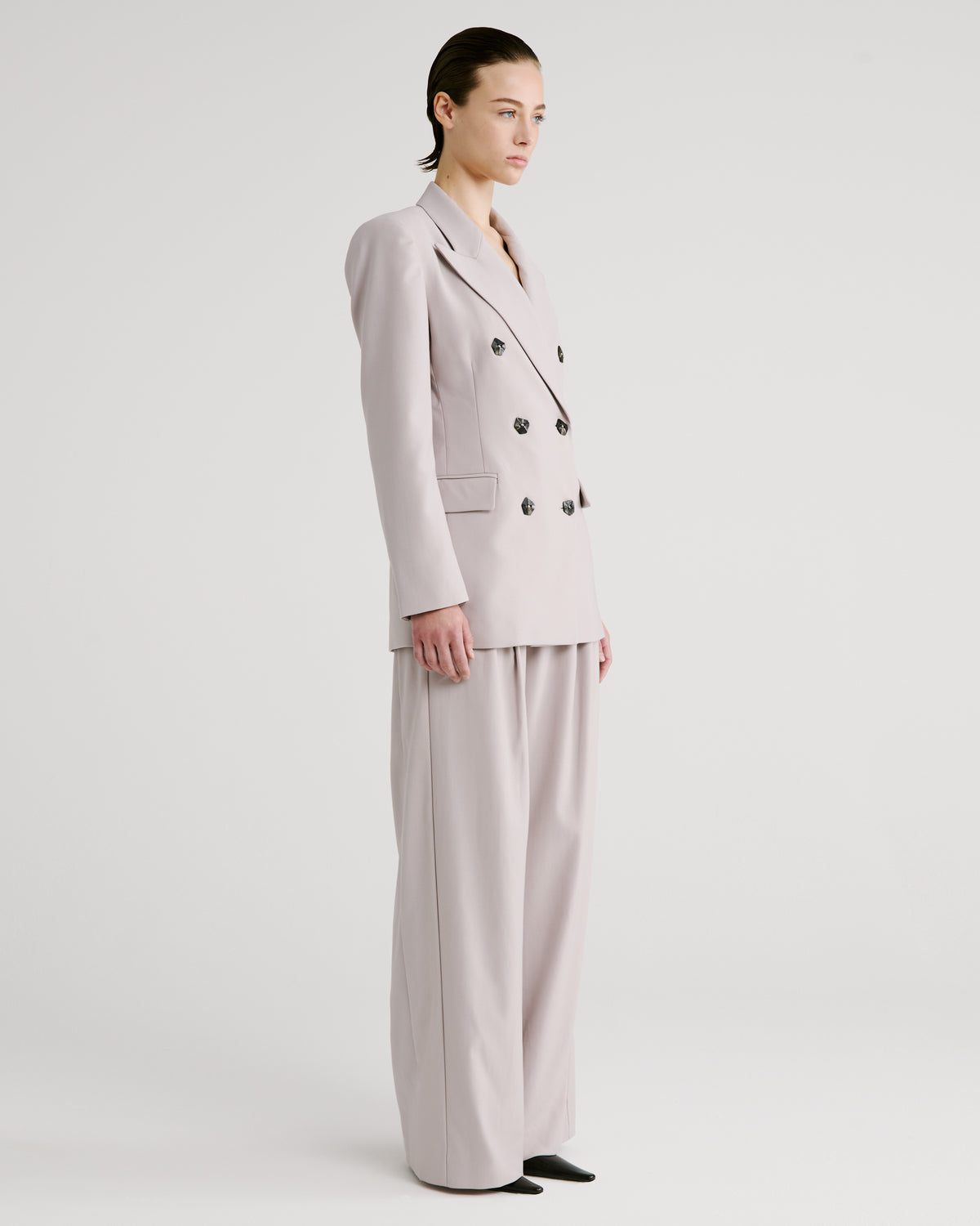 Sugar Blazer in taupe Wool Crepe